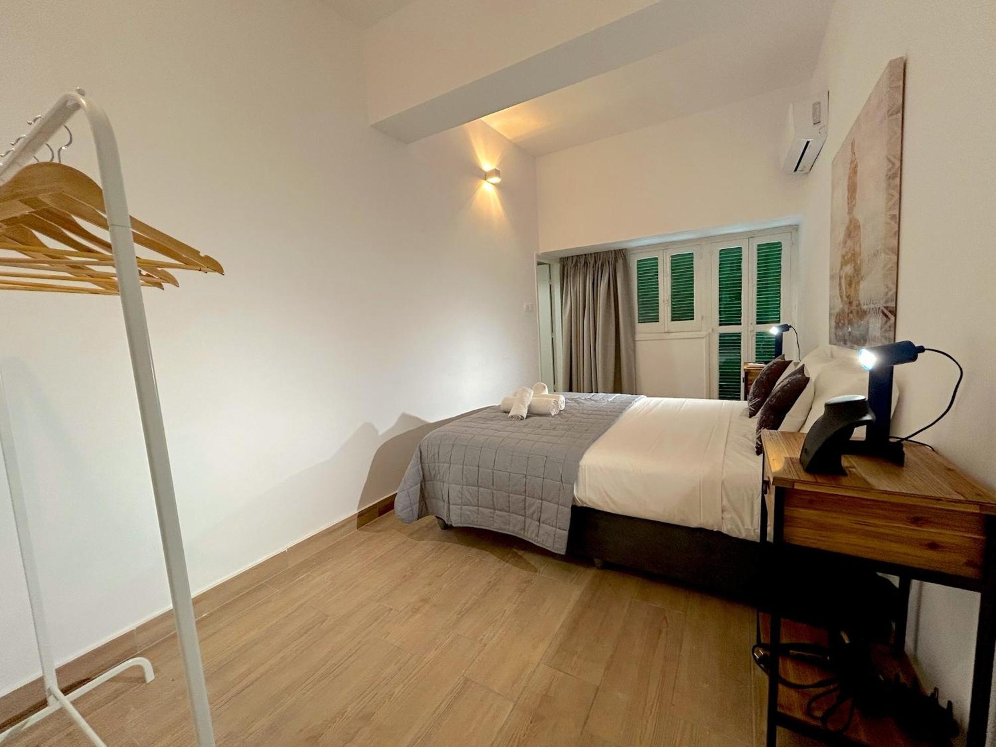 Queen Regina Suites By Platform 357 Nicosie Extérieur photo