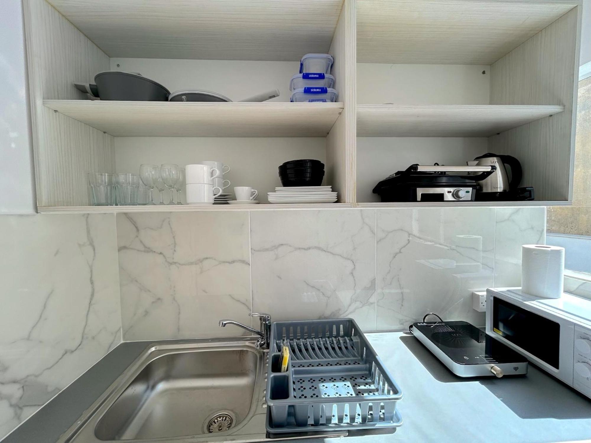Queen Regina Suites By Platform 357 Nicosie Extérieur photo