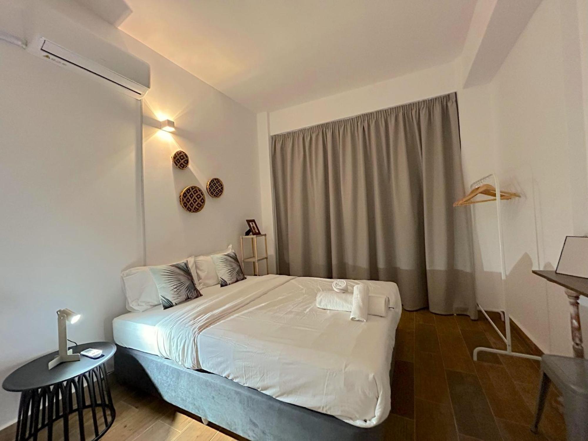 Queen Regina Suites By Platform 357 Nicosie Extérieur photo