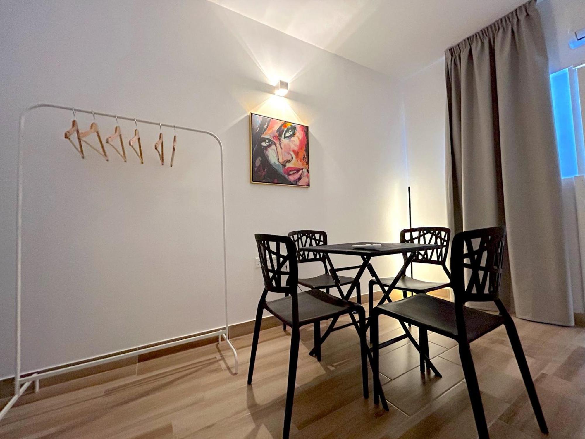 Queen Regina Suites By Platform 357 Nicosie Extérieur photo