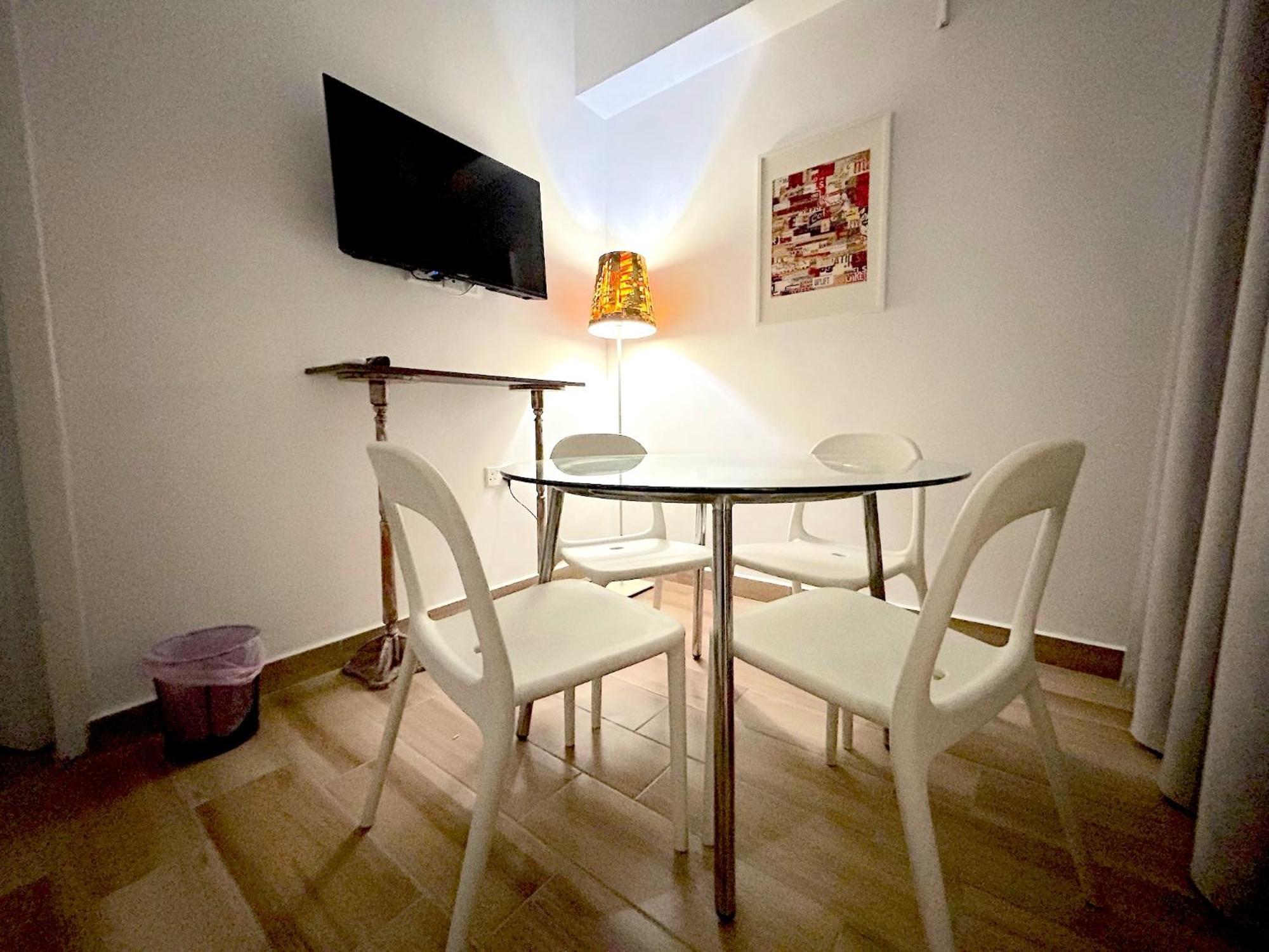 Queen Regina Suites By Platform 357 Nicosie Extérieur photo
